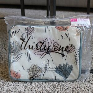 Travel Case by Thirty-One